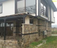 Къща под наем в село Кошарица от месец септември